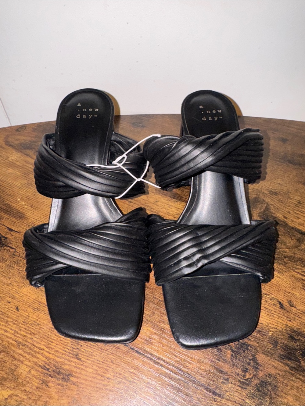 A New Day Black Twisted Strap Slide Sandals Women's Size 7